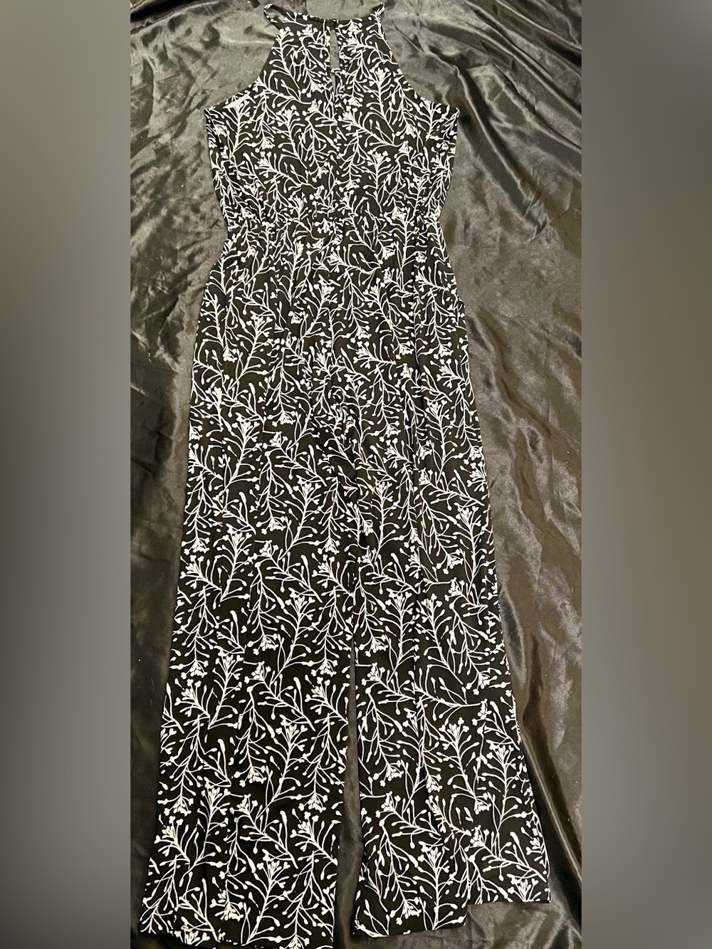 Goldray Lowrey Knit Halter Jumpsuit - Black & White Floral, Size Medium Petite